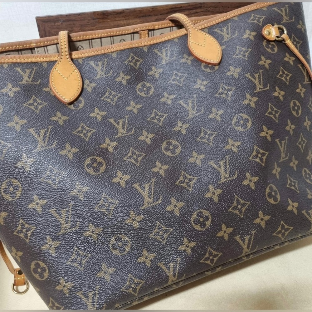 Louis Vuitton Neverfull Mono. MM.